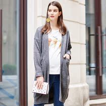 The color of pregnancy pregnant women's coat autumn English letter printing long V-neck long sleeve cardigan sweater coat