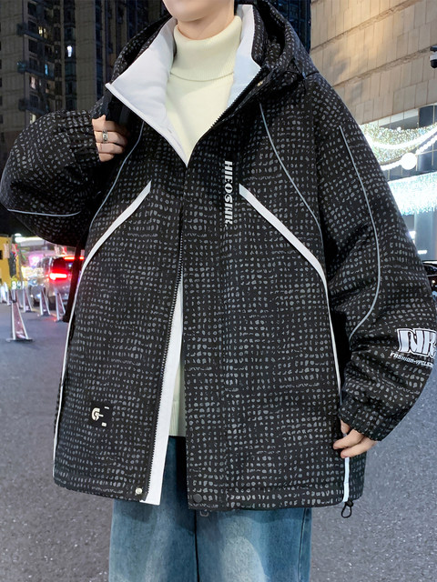 Down jacket men's winter youth design stitching outline hooded jacket men's thickened warm and cold-proof clothes