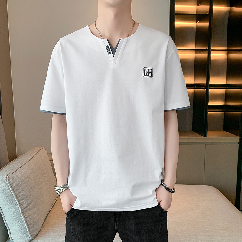 Designed Short-Sleeve T-Shirt for Men, V-Neck, Summer Wear, White Ice Silk, Cool Feeling, Inner Wear Half-Sleeve Base Shirt with Slit, 2026 New Model