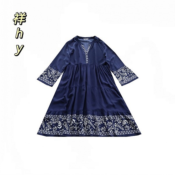 Ethnic Style Dress for Women with Long Sleeves, V-Neck, Bell Sleeves, Slimming Retro Dress D3