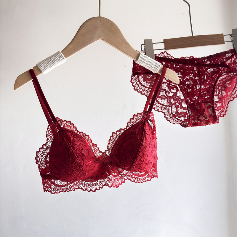 2026 Year of the Horse Wedding Bride Pure Desire French Lace Red Bra Underwear Wireless Ultra-Thin Set