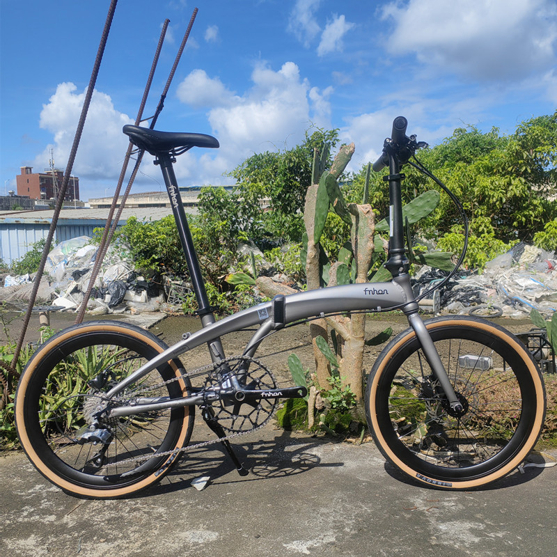 Fnhon Popular Folding Bike Dg2018 Matte Gray with Black 451 Wheelset Aluminum Alloy Hydraulic Disc Brakes