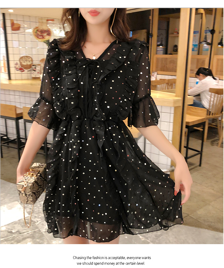 VK旗艦店 韓國風名媛V領亮片木耳邊時尚氣質短袖洋裝