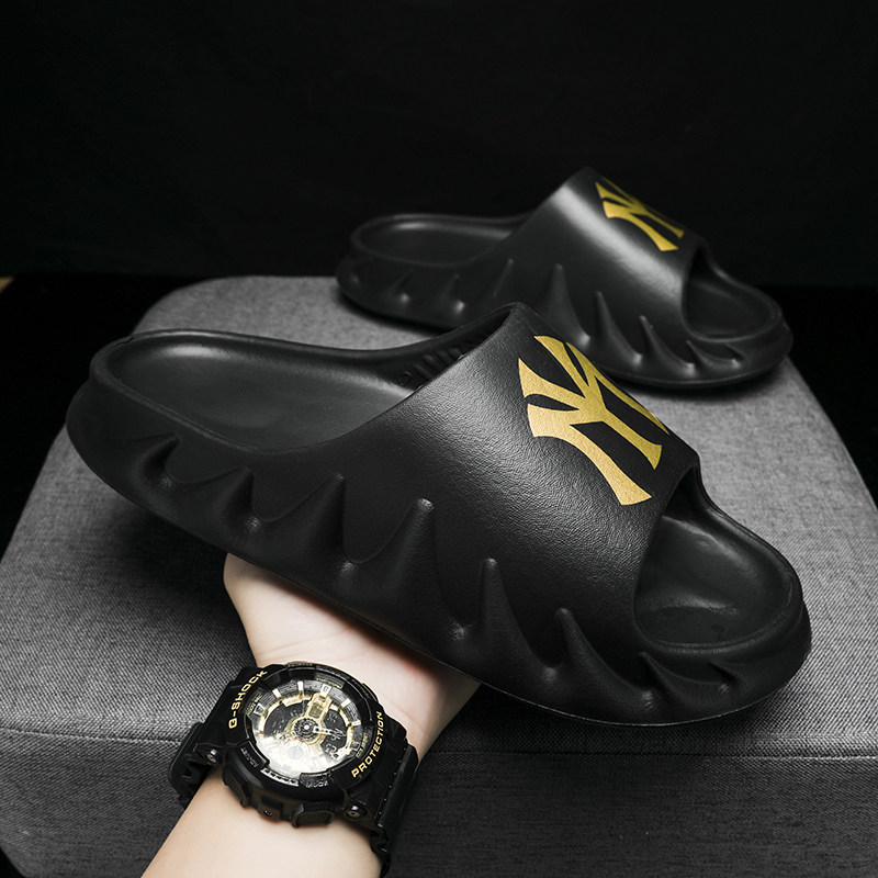 Stomatop Slippers Slippers Male Coconut Cool Tug Summer Tide Cards Out Wearing Non-slip Outdoor Advanced Sensation Thick Bottom Heightening Ultra Soft