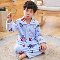 Синий автомобиль 146