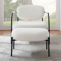 Дизайнерский стиль – белый плюшевый бархат.