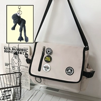 Белая+серая лягушка [отправьте три значка со случайным]