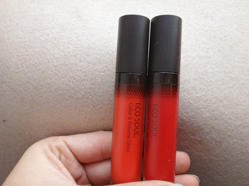 Quan Zhilong pushes Korea to get *fish~~ Sheep gloss three-dimensional lip gloss multi-color lip gloss is easy to color and not sticky