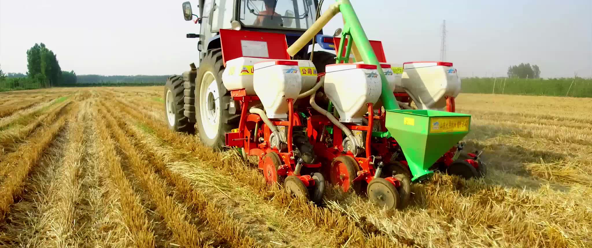 4 Rows Corn Planter With Fertilizer Box For Corn Soybeans,Peas,Millets