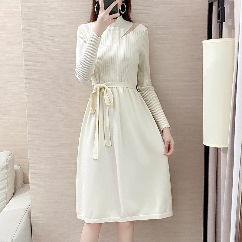 Beiath is a light and luxurious name for the autumn and winter, and the goddess Fan, the goddess Fan, has a lean skirt in winter to hit the bottom knit foreign dress