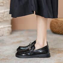 Small leather shoes in the spring of 2022 new lacquer flat single shoes female one - way head shallow shoes