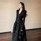 Ретро демисезонное платье, дизайнерский приталенный корсет, длинная юбка, французский ретро стиль, в стиле Шанель, тренд сезона