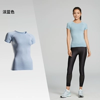 Светло -голубой (короткий рукав)