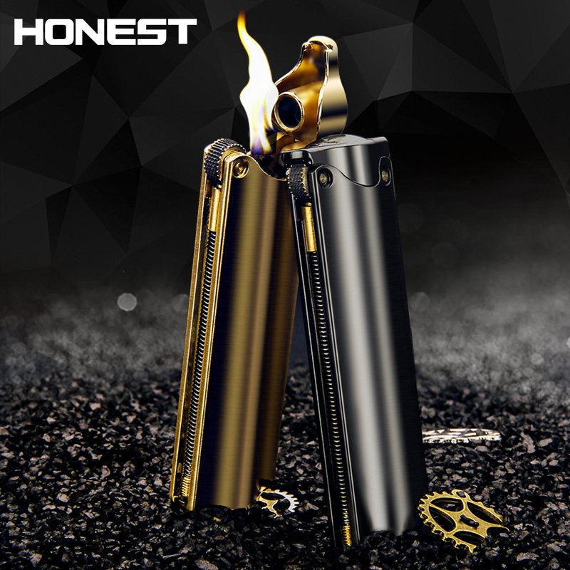 Baicheng kerosene lighter creative retro brushed metal flint grinding wheel personality men send boyfriend gifts