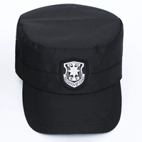 (Пришитый вариант) Шапка с эмблемой из быстросохнущей ткани черного цвета.