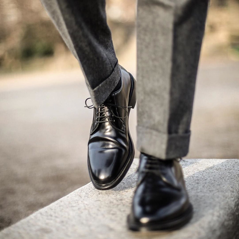 European and American men's bull leather round head casual leather shoes Deby shoes Inron Fashion Business Handmade Leather Black Leather Shoes Man