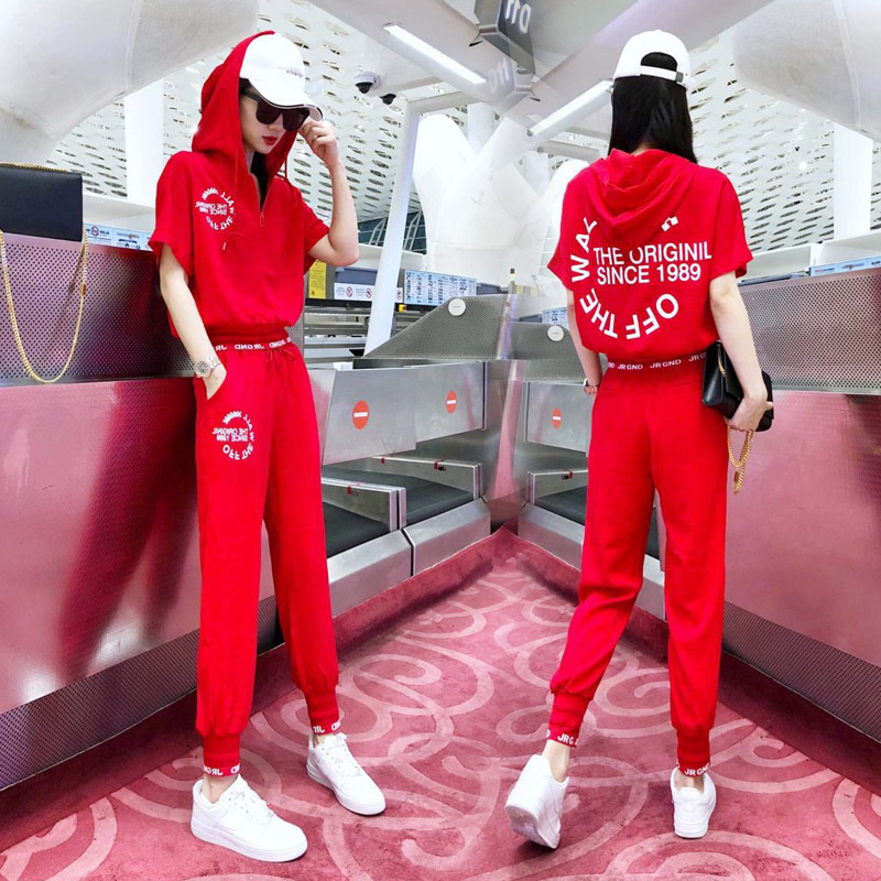 European goods casual sports suit female summer 2022 new fashion Western style loose short-sleeved hooded sweatshirt two-piece tide