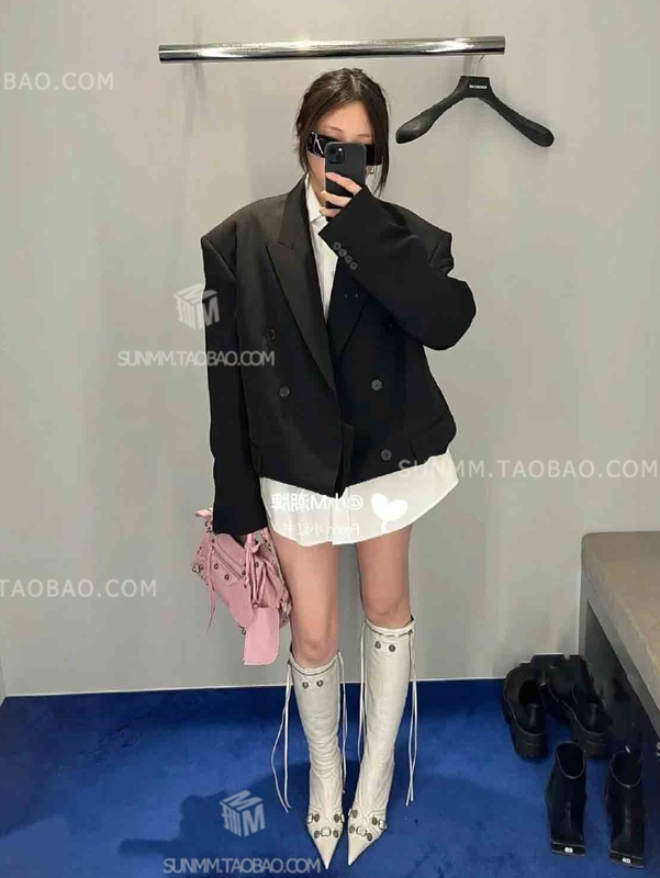 Buyer's Store High-End Niche Fashionable Loose-Fitting Suit with Textured Hand-Stitched Details, Stylish and Trendy Petite Jacket Buyer's Store High-End Niche Fashionable Loose-Fitting Suit with Textured Hand-Stitched Details, Stylish and Trendy Petite Jacket