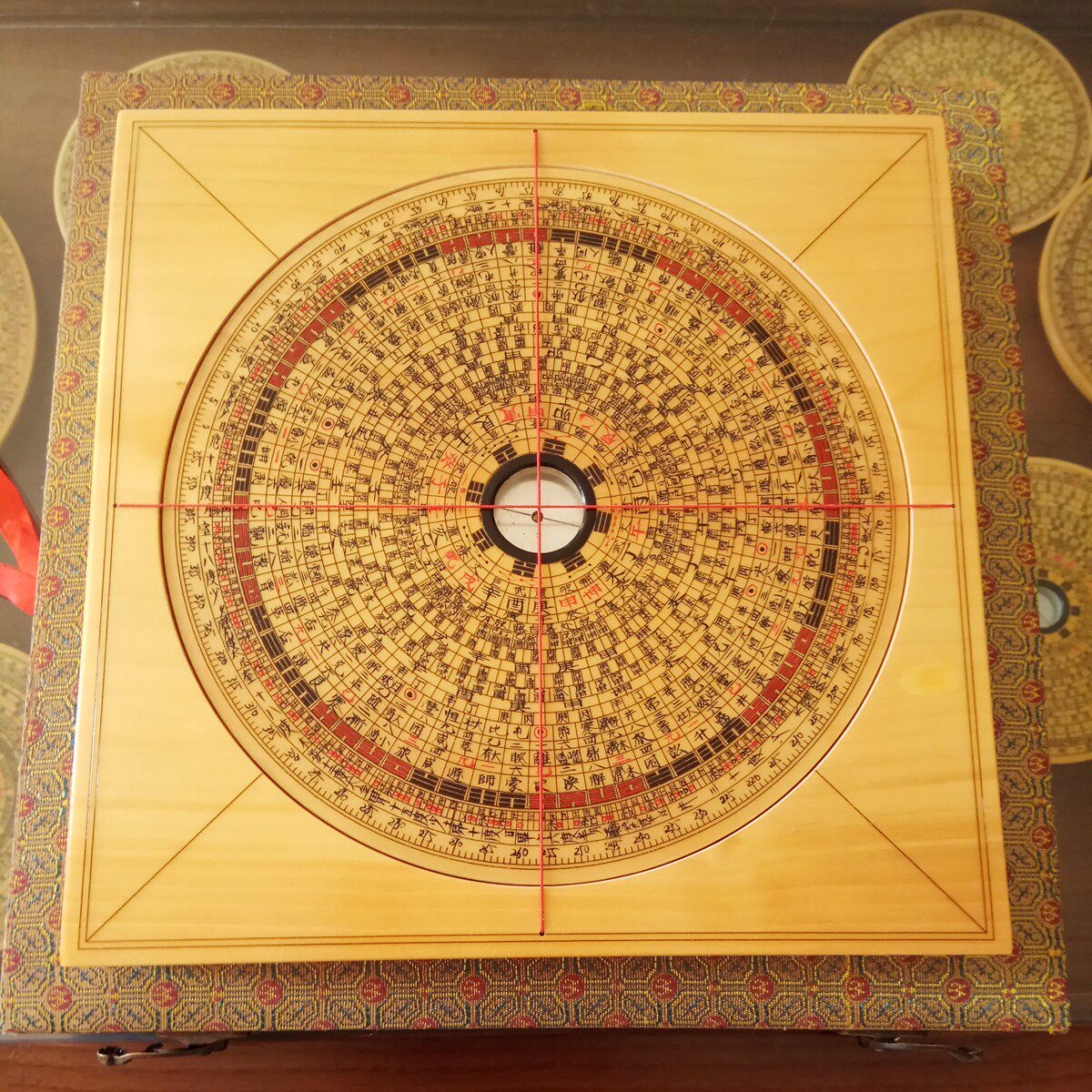 Tiger bone wood inner plate 8 5 inch Wan'an compass non-heritage handmade integrated plate with base cross line 24 layers