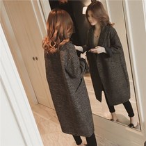 2021 autumn and winter clothing new Korean version of long light mature wind popular coat Hepburn wind plaid wool coat women