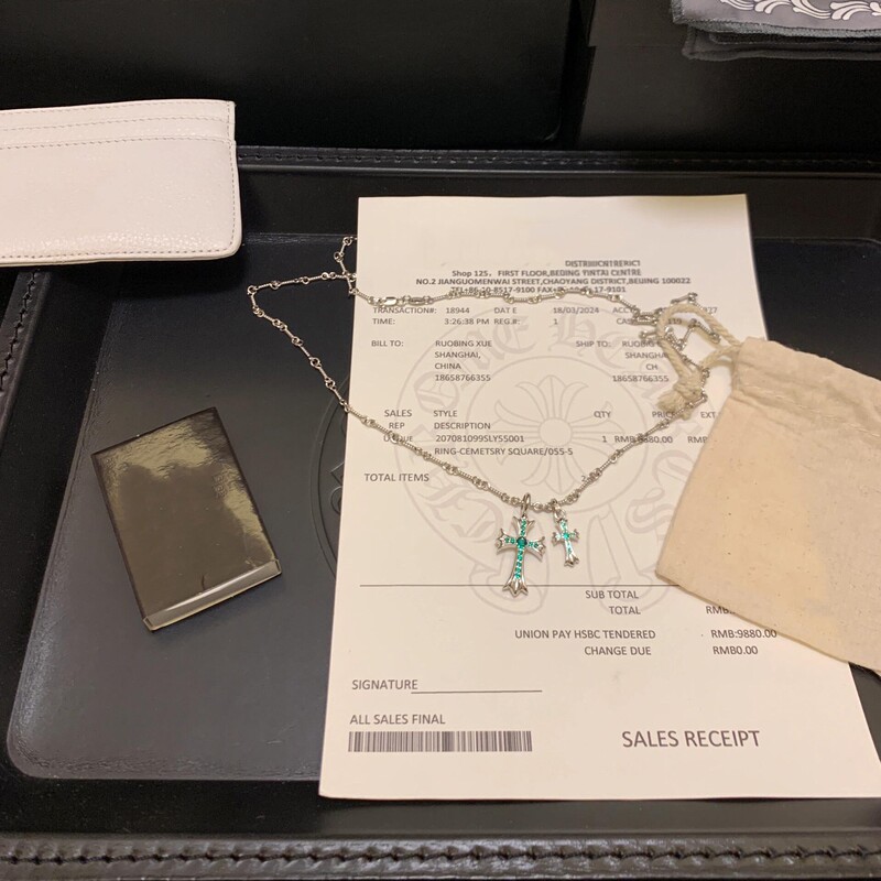 La Los Angeles Limited Edition 18K White Gold Green Diamond Clavicle Chain Cross Pendant Necklace High-End Light Luxury Vintage