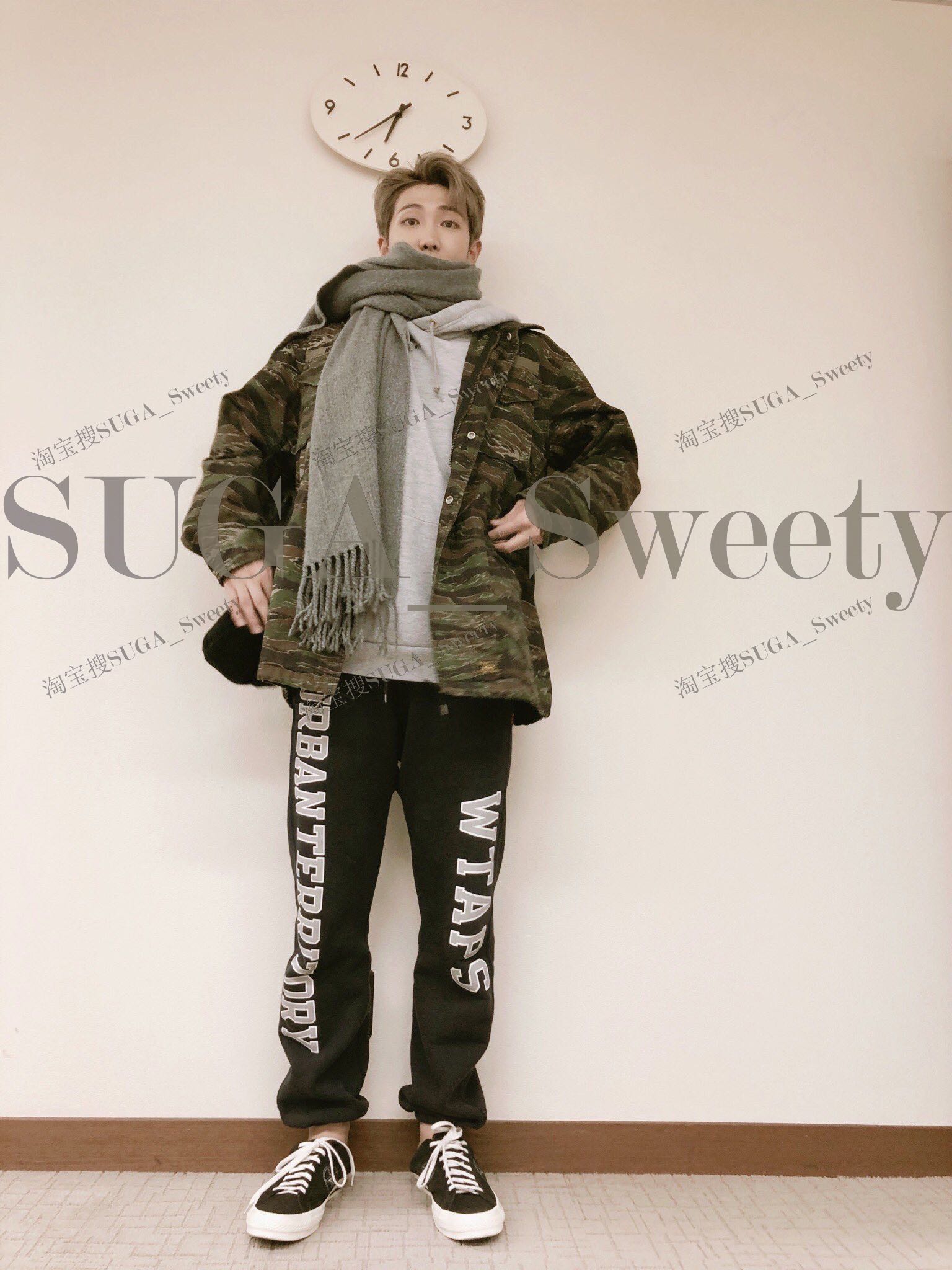 [Sản phẩm mới khăn đặc biệt] BTS nhóm thanh niên chống đạn RAPMONSTER Jin Nanjun với cổ áo tua màu xám khăn đi phượt ninja