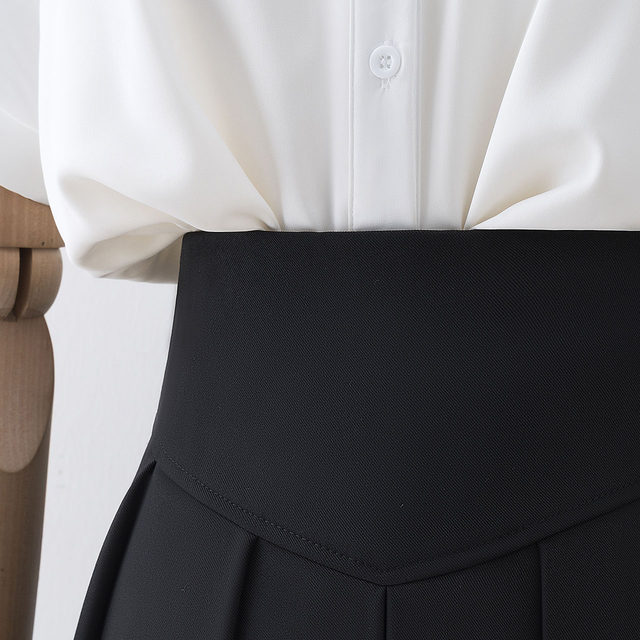 Black pleated skirt women's summer mid-length high-waisted slim 2022 new skirt design sense of niche high-end