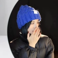 Klein Blue - коричневые и черные короткие волосы [стиль флиса плюс подходит для головного круга ниже 55]