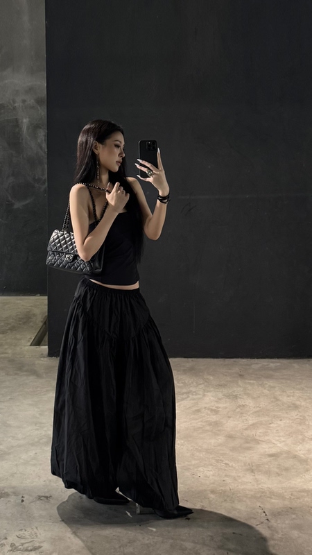 Efrinzhang Waist Detail Pleated Lantern Pants, Adjustable Waist, Lightweight for Summer