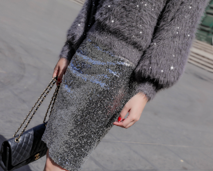 2018 sang trọng sequins mới ins siêu lửa thanh lịch nữ thần v- cổ đèn lồng tay áo áo len giả nhung áo len dày áo len nữ form rộng