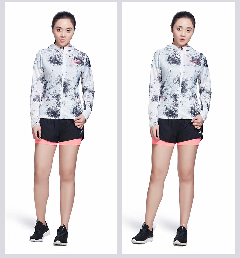 Bước đặc biệt quần short thể thao nữ mùa hè mới giả hai mảnh quần thể thao chống sáng nhẹ thoáng khí tập yoga thể dục - Quần thể thao quần tập yoga