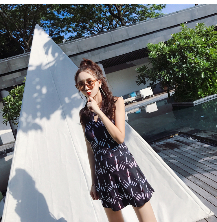 Áo tắm một mảnh nữ bảo thủ che bụng thon gọn ngực nhỏ váy tụ tập cô gái Hàn Quốc áo tắm gợi cảm mùa hè - Bộ đồ bơi One Piece váy bơi liền thân