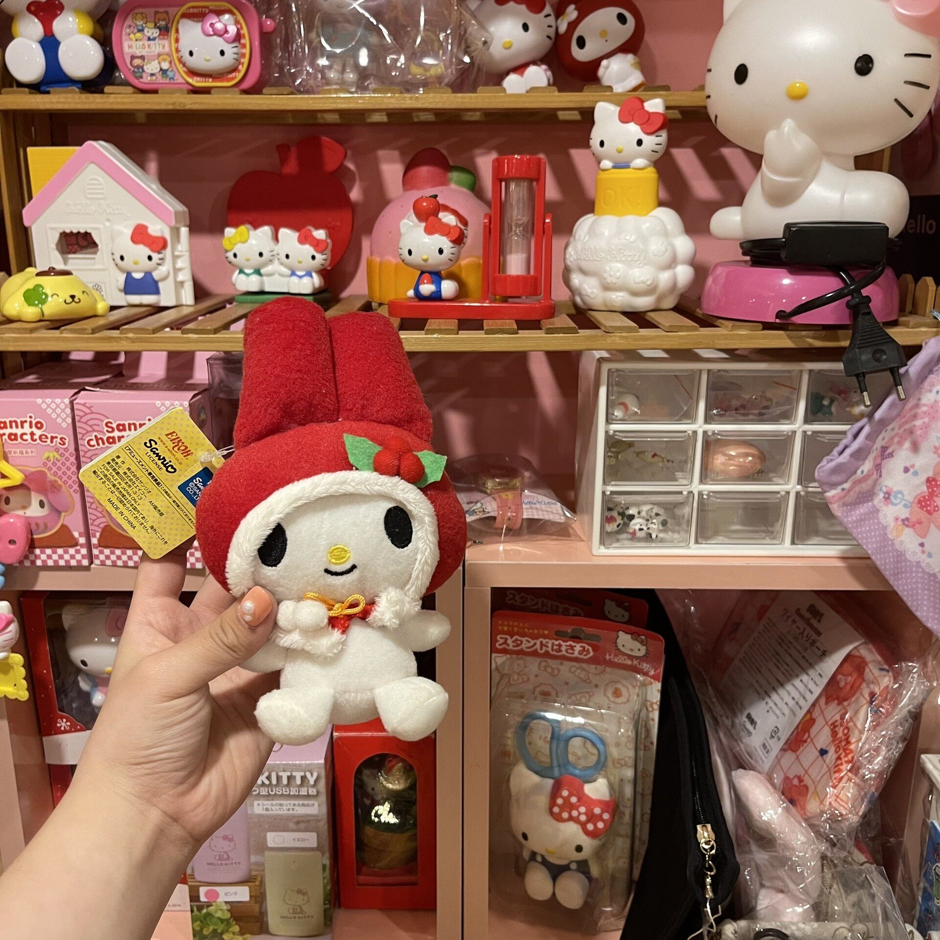 Strange power grocery store Strange power grocery store Japan melody Melody doll coin purse middle-aged out of print messenger