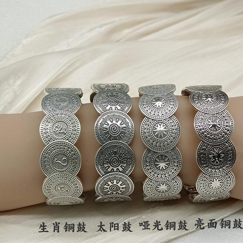 999 Sterling Silver Bracelet Retro Pure Silver Handmade Sun Drum Old Silver Copper Drum Bracelet Ethnic Style Silver Jewelry 999 Sterling Silver Bracelet Retro Pure Silver Handmade Sun Drum Old Silver Copper Drum Bracelet Ethnic Style Silver Jewelry