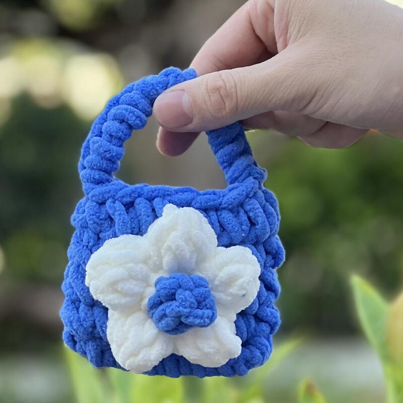 Large Ice Silk Earphone Case Woven Finished Product Small Bag Knitted Plush Flower Bluetooth Earphone Protective Cover Universal for Street Vending Large Ice Silk Earphone Case Woven Finished Product Small Bag Knitted Plush Flower Bluetooth Earphone Protective Cover Universal for Street Vending