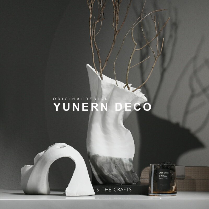 Minimalist modern light and luxurious ceramic vase flower floral floral home-like board soft adornment exhibition hall desktop art pendulum