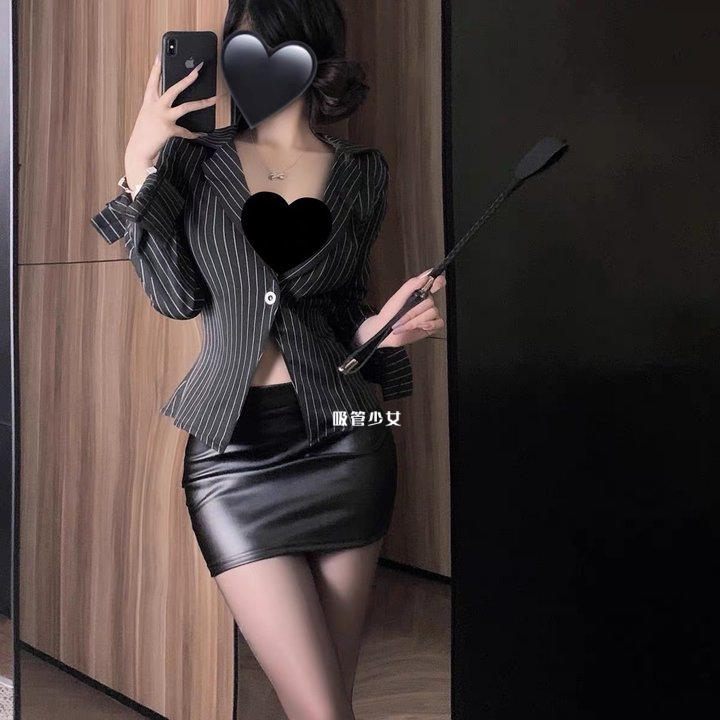 Little Secret's Fantasy: Abstinence-Style Ol Professional Attire, Teacher Uniform, Sexy Tight-Fitting Patent Leather Hip-Hugging Skirt, Striped Shirt Little Secret's Fantasy: Abstinence-Style Ol Professional Attire, Teacher Uniform, Sexy Tight-Fitting Patent Leather Hip-Hugging Skirt, Striped Shirt