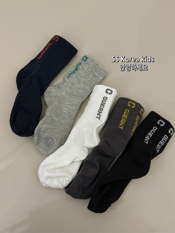 Korean Children's Fashion Socks 2026 New Autumn and Winter Thickened Warm Mid-Calf Socks for Boys and Girls Korean Children's Fashion Socks 2026 New Autumn and Winter Thickened Warm Mid-Calf Socks for Boys and Girls