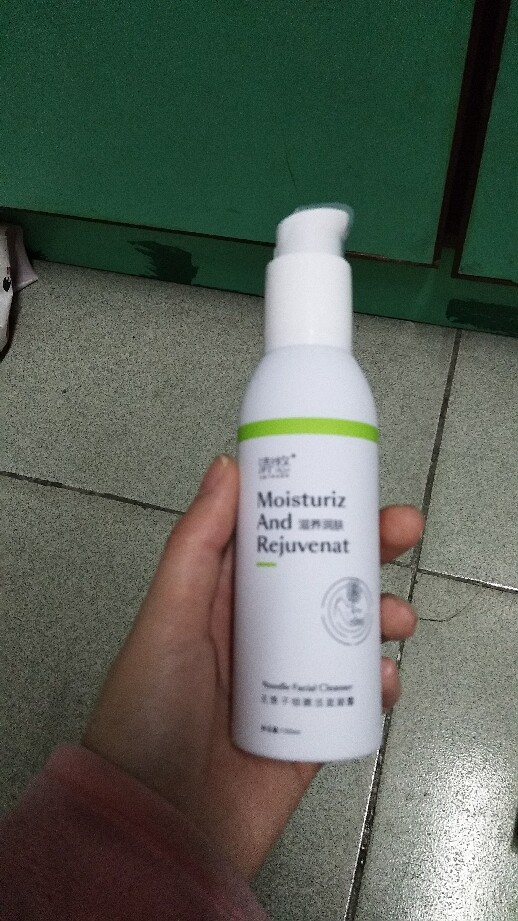 养肤的洗面奶质量怎么样好不好用，一个月使用感受_搜券