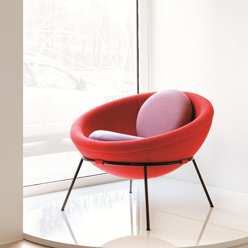 Nordic designer minimalist fiberglass half-round bowl shape leisure chair villa model room balcony reception negotiation chair