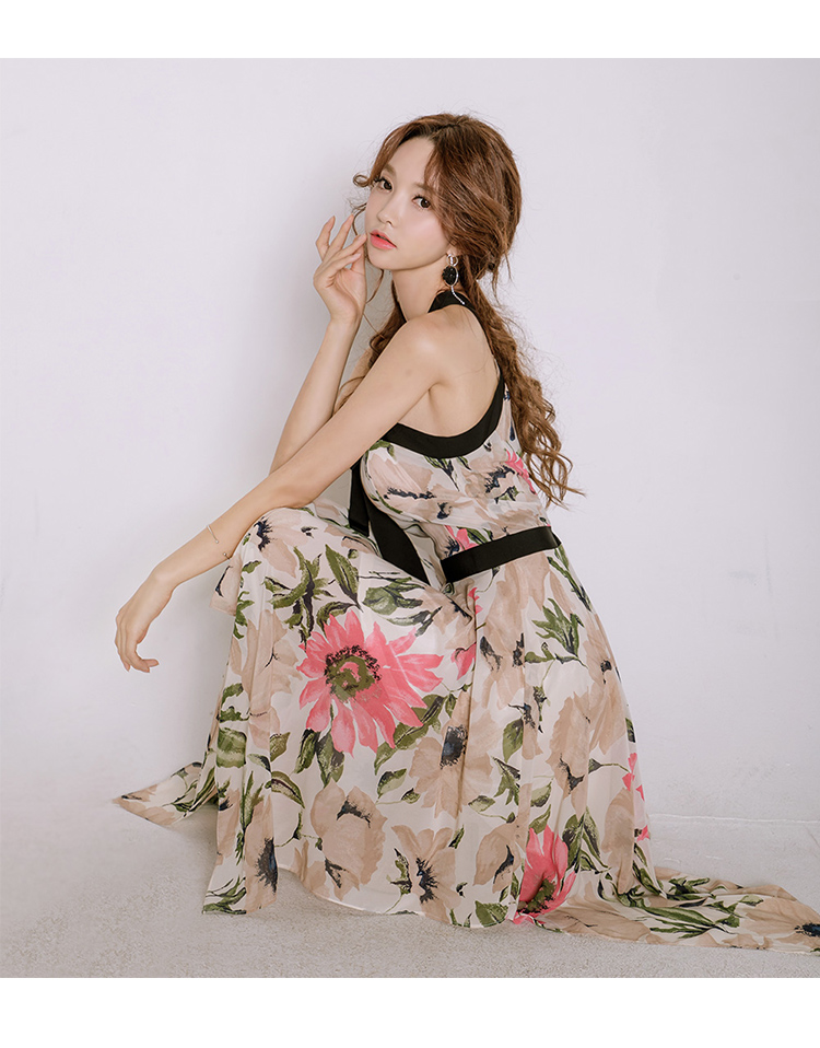 VK旗艦店 韓系碎花露肩掛脖印花不規則系帶無袖洋裝