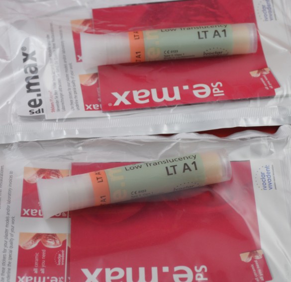 Low Transparent Ceramic block LTA1 LTA2 LTA3 LTA3 5 LTA4 LTB1 LTB2 Dental denture