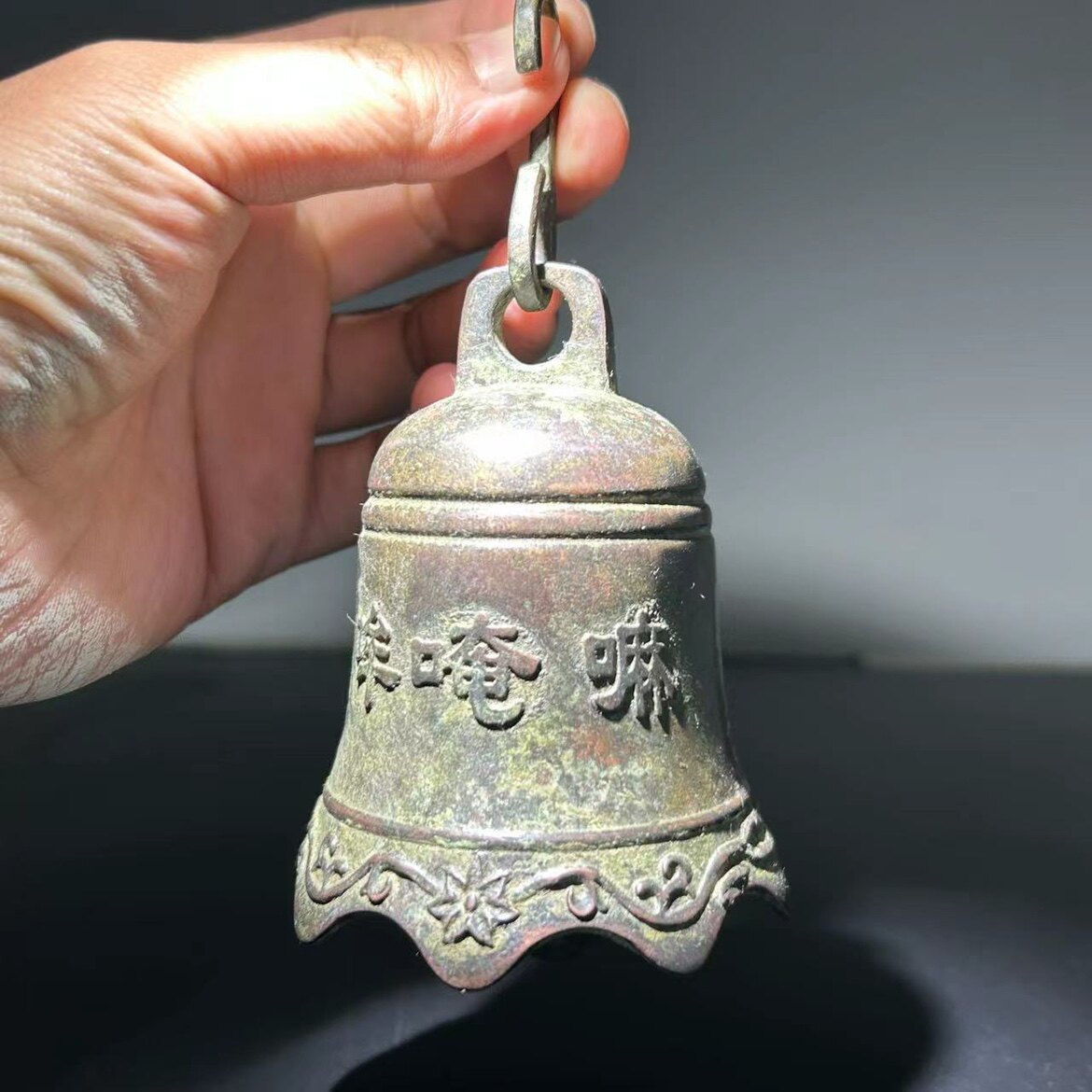 銅鐘 古鰐口 古銅製 江戶時代 古董 古玩黃銅老式鈴鐺銅鐘大號掛鈴仿古老銅鈴古董銅器老物件六字真言-淘寶