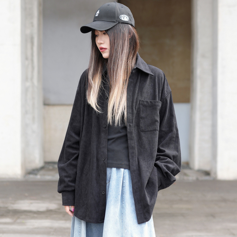 Retro Black Corduroy Work Shirt Jacket for Women, Long-Sleeved Corduroy Shirt with a Urban, Relaxed and Slow-Paced Vibe
