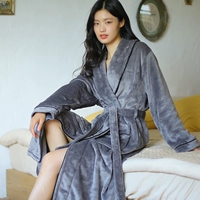 9807 Embeds-Mid-Gray (самка)