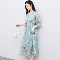 2022 Spring Summer New Blue Snow Textile Crushed Flowers Dress Woman Middle Sleeve Fascia cashew waist V collar Long dress trendy