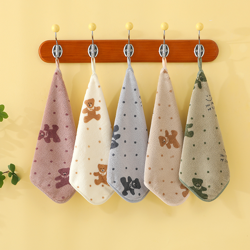Coral Velvet Printed Bear Square Towel, Super Absorbent, Soft, Quick-Drying, Non-Shedding, for Car Washing, Glass Cleaning, Kitchen Cleaning Cloth