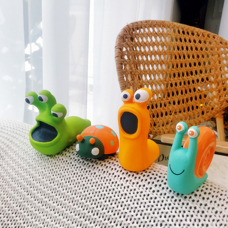 Q-Monster Pet Dog Environmental Protection Latex Rubber Sounding Cute Toy Insect Series Dogs Companion Toys