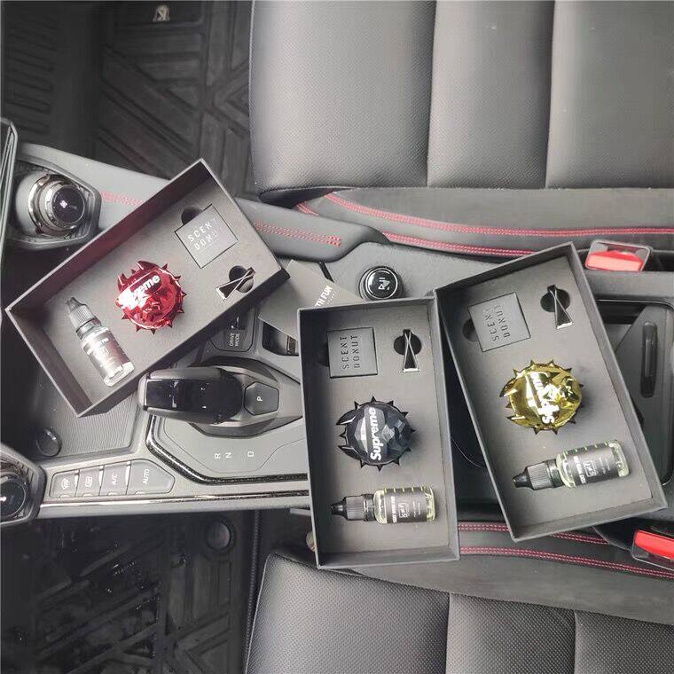 Car perfume tide brand bully French bulldog dog head car air outlet aromatherapy cream lasting light fragrance supplies Daquan