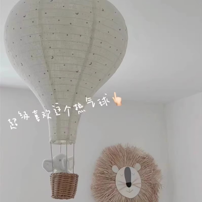 北欧風の子供部屋用手作り生地の熱気球飾り、ホームデコレーション、バルーンランプシェードペンダント、写真小道具